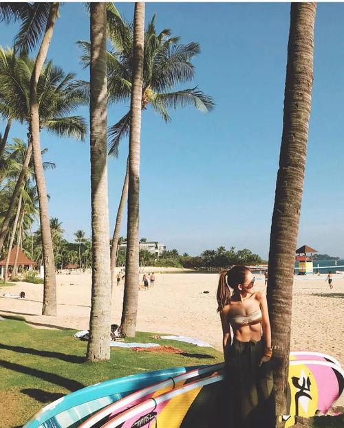 新加坡比基尼在线观看,在线观看的时尚潮流与多元文化碰撞  第3张